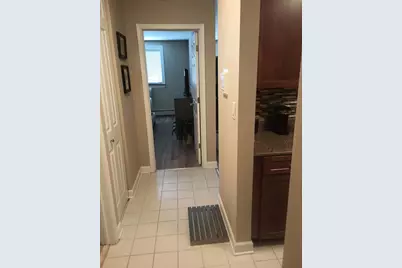 1880 Bonnie Lane #112, Hoffman Estates, IL 60169 - Photo 3