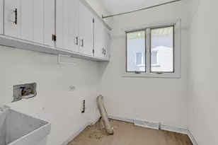 18354 De Jong Ln, Lansing, IL 60438 - Photo 11