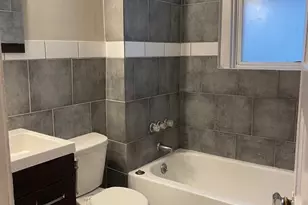 2017 W Norwood St, Chicago, IL 60659 - Photo 17