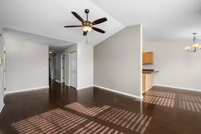 1288 N Red Oak Circle #3, Round Lake Beach, IL 60073 - Photo 3