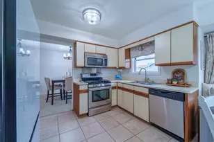 4008 192nd Pl, Country Club Hills, IL 60478 - Photo 13