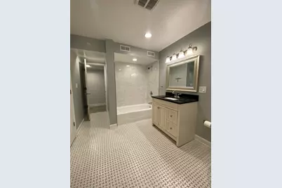 1721 W Bryn Mawr Avenue #G, Chicago, IL 60660 - Photo 21