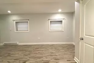 1721 W Bryn Mawr Ave, Chicago, IL 60660 - Photo 17