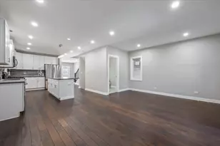 2922 W Polk St, Chicago, IL 60612 - Photo 13