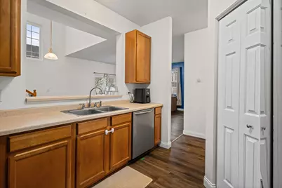 2433 Rocky Hill Circle, Joliet, IL 60432 - Photo 11