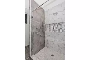 3918 S King Dr, Chicago, IL 60653 - Photo 23