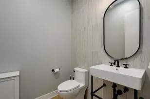 2030 N Spaulding Ave, Chicago, IL 60647 - Photo 17