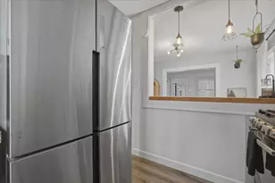 611 Vale St, Bloomington, IL 61701 - Photo 11