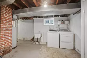 611 Vale St, Bloomington, IL 61701 - Photo 25