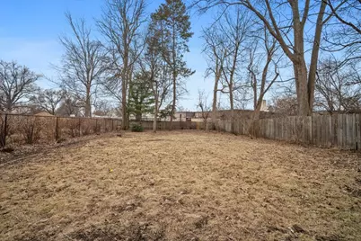 611 Vale Street, Bloomington, IL 61701 - Photo 33