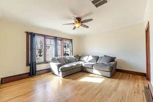 405 W High St, Sycamore, IL 60178 - Photo 11