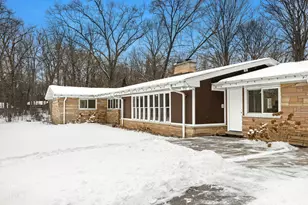 23670 N Elm Rd, Lincolnshire, IL 60069 - Photo 3