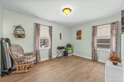 1630 Henry Avenue, Des Plaines, IL 60016 - Photo 11