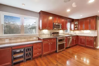 520 S Wheaton Avenue, Wheaton, IL 60187 - Photo 15