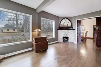 520 S Wheaton Avenue, Wheaton, IL 60187 - Photo 5