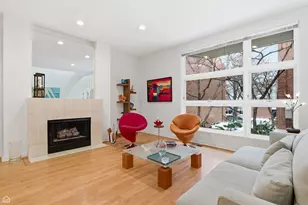 1920 N Maud Ave, Chicago, IL 60614 - Photo 7