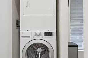 1920 N Maud Ave, Chicago, IL 60614 - Photo 15