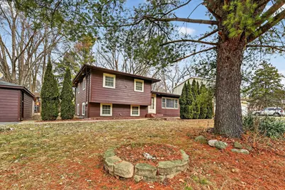 2810 Brentwood Lane, McHenry, IL 60050 - Photo 3