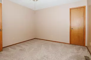 2112 Parker Ave, Bloomington, IL 61701 - Photo 31