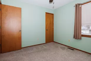 2112 Parker Ave, Bloomington, IL 61701 - Photo 25