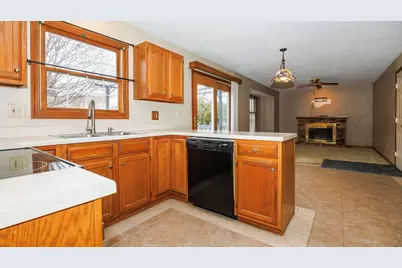 2112 Parker Avenue, Bloomington, IL 61701 - Photo 7