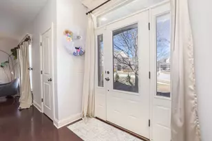 2703 Vrooman Ct, Bloomington, IL 61704 - Photo 5