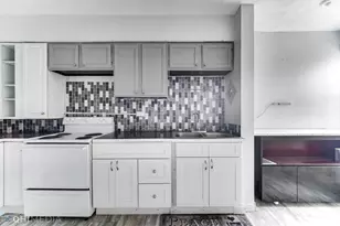 8110 S Cottage Grove Ave, Chicago, IL 60619 - Photo 17