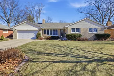 27 S Kaspar Avenue, Arlington Heights, IL 60005 - Photo 1