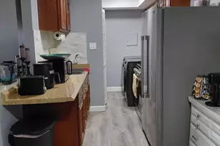 19320 Oakwood Ave, Country Club Hills, IL 60478 - Photo 7