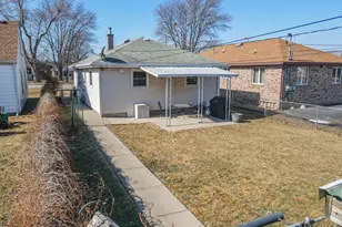284 N Clinton Ave, Bradley, IL 60915 - Photo 27