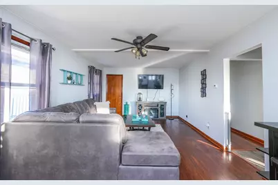 284 N Clinton Avenue, Bradley, IL 60915 - Photo 7