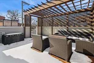 2908 N Seeley Ave, Chicago, IL 60618 - Photo 37