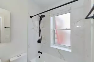 5200 N Winthrop Ave, Chicago, IL 60640 - Photo 25