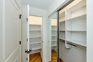 5200 N Winthrop Ave, Chicago, IL 60640 - Photo 15