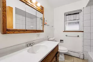 527 155th Pl, Calumet City, IL 60409 - Photo 11