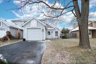 2120 Brittany Ct, Glendale Heights, IL 60139 - Photo 1