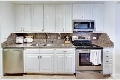 4250 N Marine Drive #1707, Chicago, IL 60613 - Photo 7