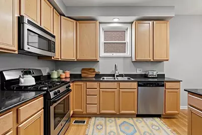 4627 N Kenmore Avenue #1E, Chicago, IL 60640 - Photo 3