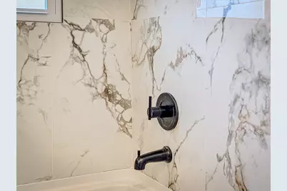 401 W 14th Place, Chicago Heights, IL 60411 - Photo 33