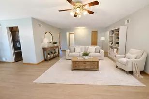 8408 49th St, Coal Valley, IL 61240 - Photo 3