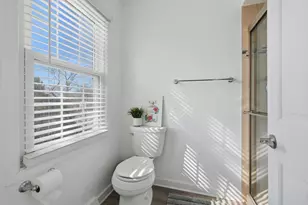 321 Bittersweet Ct, Schaumburg, IL 60193 - Photo 29