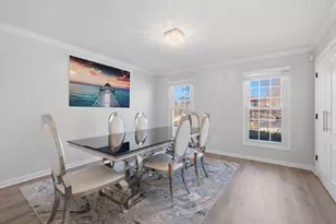 321 Bittersweet Ct, Schaumburg, IL 60193 - Photo 21