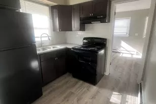 1340 N Main St, Wheaton, IL 60187 - Photo 5