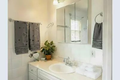 [Address not provided], Robbins, IL 60472 - Photo 5