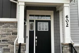 602 Wolverine Dr, Aurora, IL 60502 - Photo 1