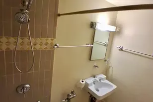 1450 E 55th Pl, Chicago, IL 60637 - Photo 11