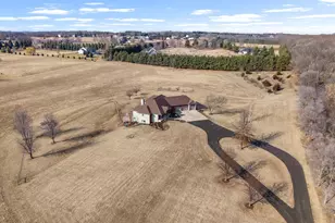 6998 E Hales Corner Rd, Stillman Valley, IL 61084 - Photo 61