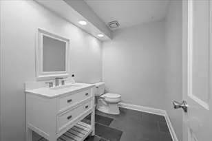 2802 Wedgewood Dr, Naperville, IL 60565 - Photo 7