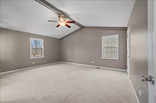 2802 Wedgewood Dr, Naperville, IL 60565 - Photo 3