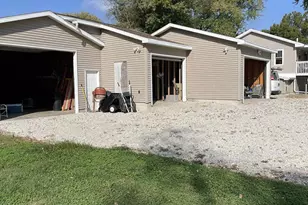 6340 E River Ct, Kankakee, IL 60901 - Photo 3